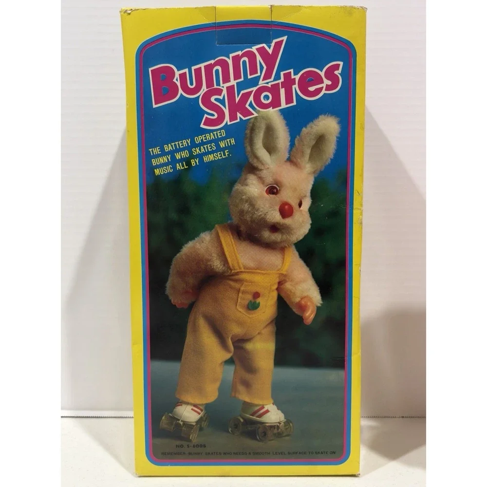 VINTAGE BUNNY SKATES 1985 PINK rabbit on Roller Skates Toy SKATES TO MUSIC Works